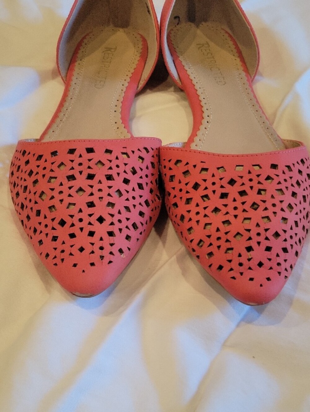 Restricted Women's Pointed D'Orsay Flats in Coral Pink Size 9 - Picture 5 of 8